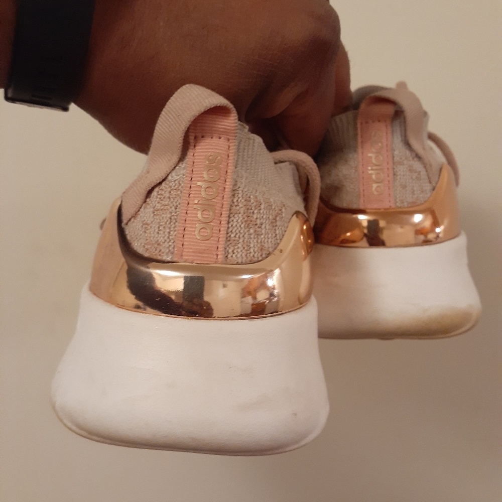 Adidas - Picture 3 of 7